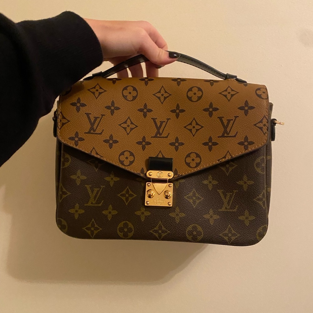 Louis Vuitton Pochette Métis Two-Tone Monogram
